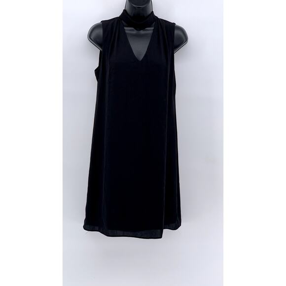 White House Black Market Dresses & Skirts - WHITE HOUSE BLACK MARKET Women's Black V-Neck Chocker Sleeveless Mini Dress SZ 2